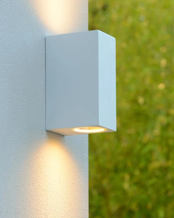 Lucide ZORA-LED - Wall spotlight / Wall light Indoor/Outdoor - LED Dim. - GU10 - 2x5W 3000K - IP44 - White - ambiance 1